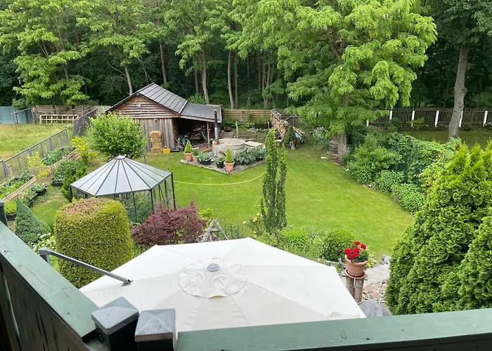 Premium Gruppenunterkunft Fuer Bis Zu 25 Gaeste Im Garten Mit Badefass Semesterbostad Berlin